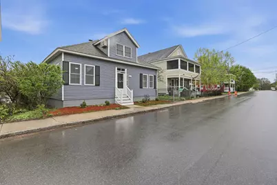 146 1/2 Chestnut Street, Nashua, NH 03060 - Photo 2