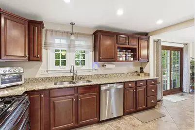 56 Timberline Drive, Nashua, NH 03062 - Photo 4