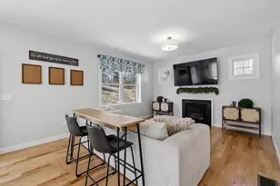 50 Clover Ln, Londonderry, NH 03053 - Photo 6