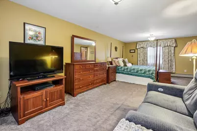 15 Lindstrom Lane, Manchester, NH 03104 - Photo 26
