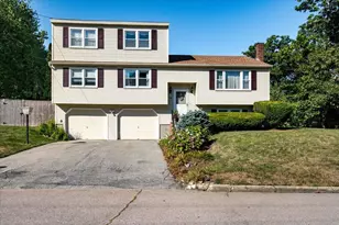 15 Lindstrom Ln, Manchester, NH 03104 - Photo 1