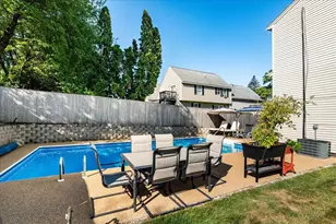 15 Lindstrom Ln, Manchester, NH 03104 - Photo 56