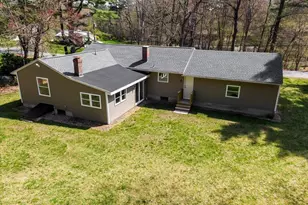 7 Ermer Rd, Derry, NH 03038 - Photo 2