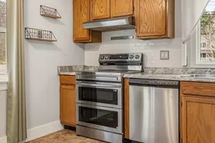 73 Cross St, Farmington, NH 03835 - Photo 8