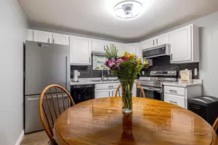 12 East Side Dr, Concord, NH 03301 - Photo 8