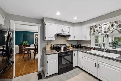 98 Hitching Post Lane, Bedford, NH 03110 - Photo 10