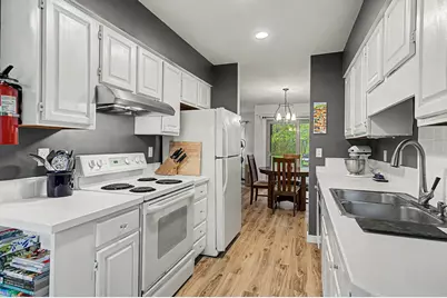 911 Dorset Street #29, South Burlington, VT 05403 - Photo 4