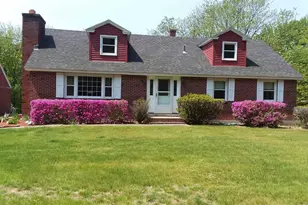 421 Pleasant St, Franklin, NH 03235 - Photo 1