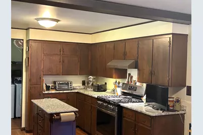 421 Pleasant Street, Franklin, NH 03235 - Photo 10