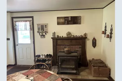 421 Pleasant Street, Franklin, NH 03235 - Photo 12