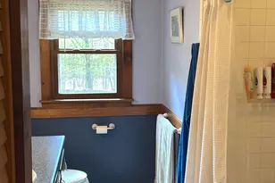 421 Pleasant St, Franklin, NH 03235 - Photo 28