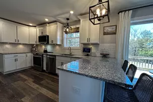 110 Kennybeck Ct, New Ipswich, NH 03071 - Photo 2