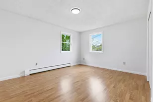 60 Rosedale Ave, Manchester, NH 03103 - Photo 14