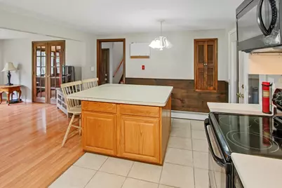 15 Lincoln Street, Pelham, NH 03076 - Photo 6