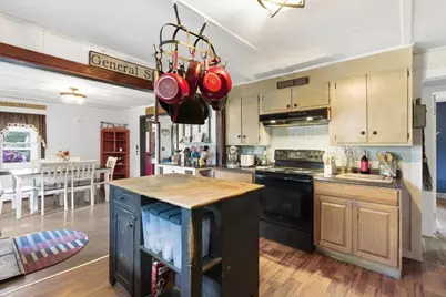 215 Orchard Street, Pownal, VT 05261 - Photo 4