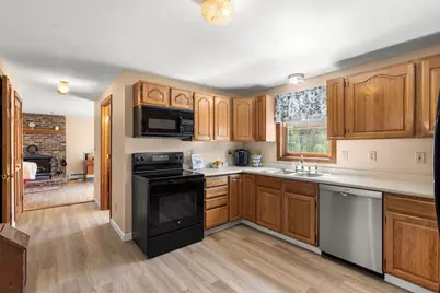11 Jennifer Lane, Weare, NH 03281 - Photo 4