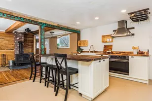 1685 Dover Rd, Epsom, NH 03234 - Photo 12