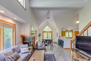 31 Pinehill Ln, Lincoln, NH 03251 - Photo 4