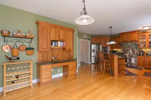 17 Aldrich St, Litchfield, NH 03052 - Photo 4