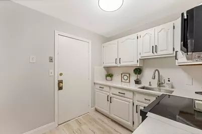 4 Brook Road #8, Salem, NH 03079 - Photo 6