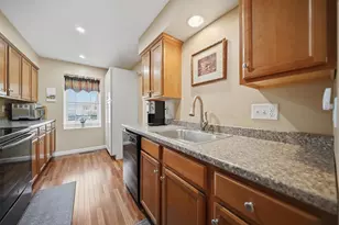 3020 Brown Ave, Manchester, NH 03103 - Photo 10