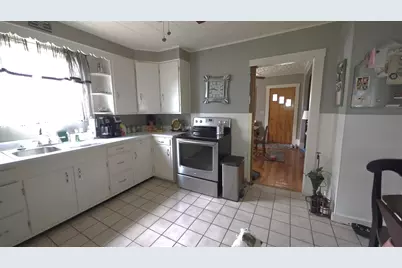 866 5th Avenue, Berlin, NH 03570 - Photo 6
