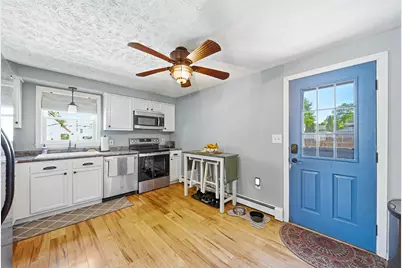 594 Dix Street, Manchester, NH 03103 - Photo 10