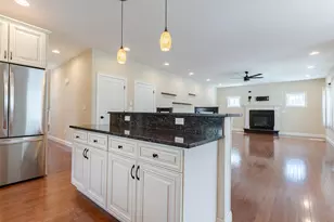 196 Dallaire St, Manchester, NH 03104 - Photo 10