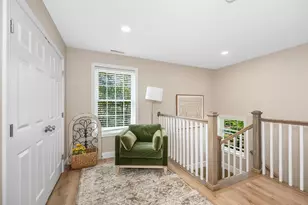 35 Mt Pleasant St, Derry, NH 03038 - Photo 12