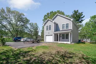 35 Mt Pleasant St, Derry, NH 03038 - Photo 20