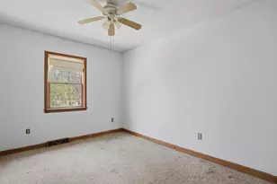 63 Kienia Rd, Hudson, NH 03051 - Photo 32