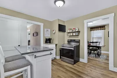 38 Dolloff Street, Laconia, NH 03246 - Photo 2