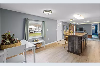 206 Friendship Avenue, Pembroke, NH 03275 - Photo 10