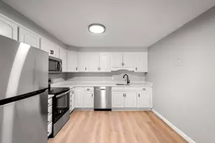 3 Pembroke Dr, Derry, NH 03038 - Photo 14