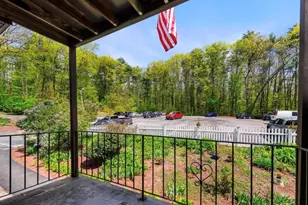 3 Pembroke Dr, Derry, NH 03038 - Photo 4