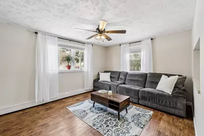 239 Wells Street, Manchester, NH 03104 - Photo 4