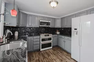 25 Stockholm St, Manchester, NH 03104 - Photo 4
