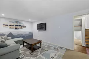 205 Brent St, Manchester, NH 03103 - Photo 18