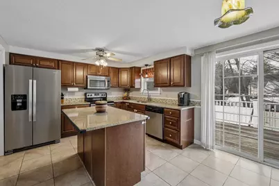 205 Brent Street, Manchester, NH 03103 - Photo 6