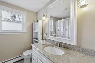 205 Brent St, Manchester, NH 03103 - Photo 14