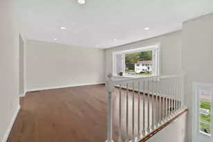 27 Townsend Ave, Salem, NH 03079 - Photo 14