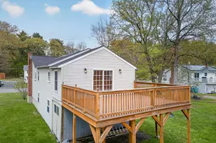 27 Townsend Ave, Salem, NH 03079 - Photo 6