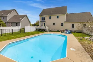 8 Mason Dr, Stratham, NH 03885 - Photo 8