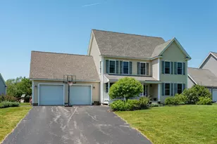 8 Mason Dr, Stratham, NH 03885 - Photo 4