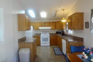302 Darby Dr, Laconia, NH 03249 - Photo 8