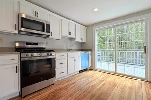 9 Blake Rd, Epping, NH 03042 - Photo 4