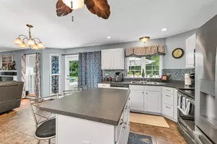 4 Jennifer Dr, Pelham, NH 03076 - Photo 18