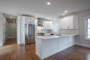 38 Wilderness Dr, Nashua, NH 03062 - Photo 4
