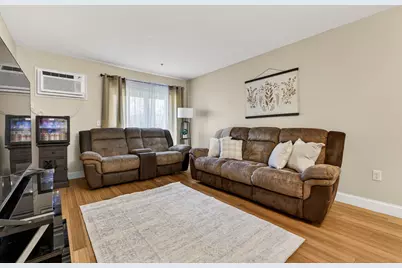 92 Eastern Avenue #202, Manchester, NH 03104 - Photo 4