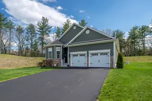 19 Pumpkin Patch Wy, Londonderry, NH 03053 - Photo 40